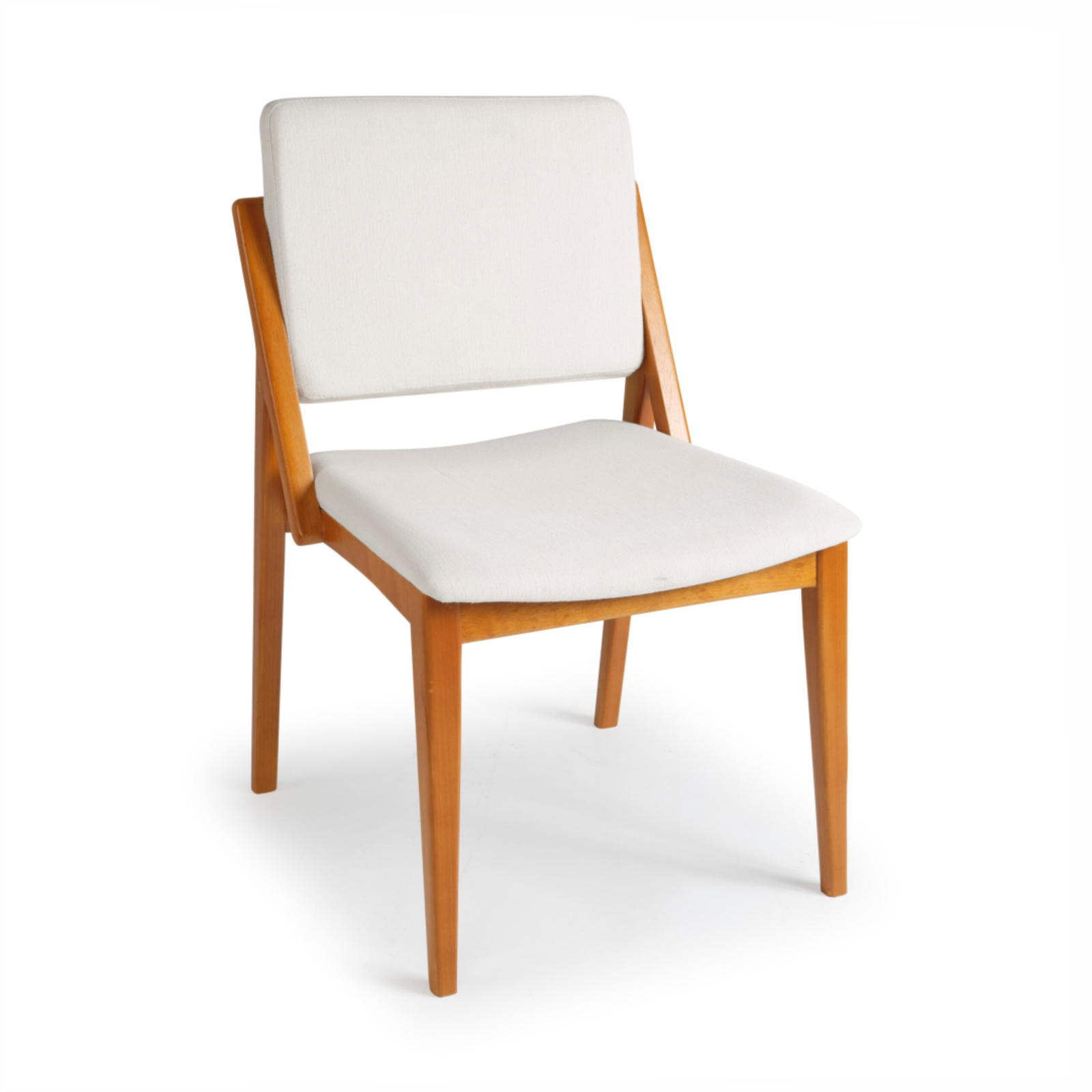 Cadeira Estofada Nyra em Madeira Maciça Tauari