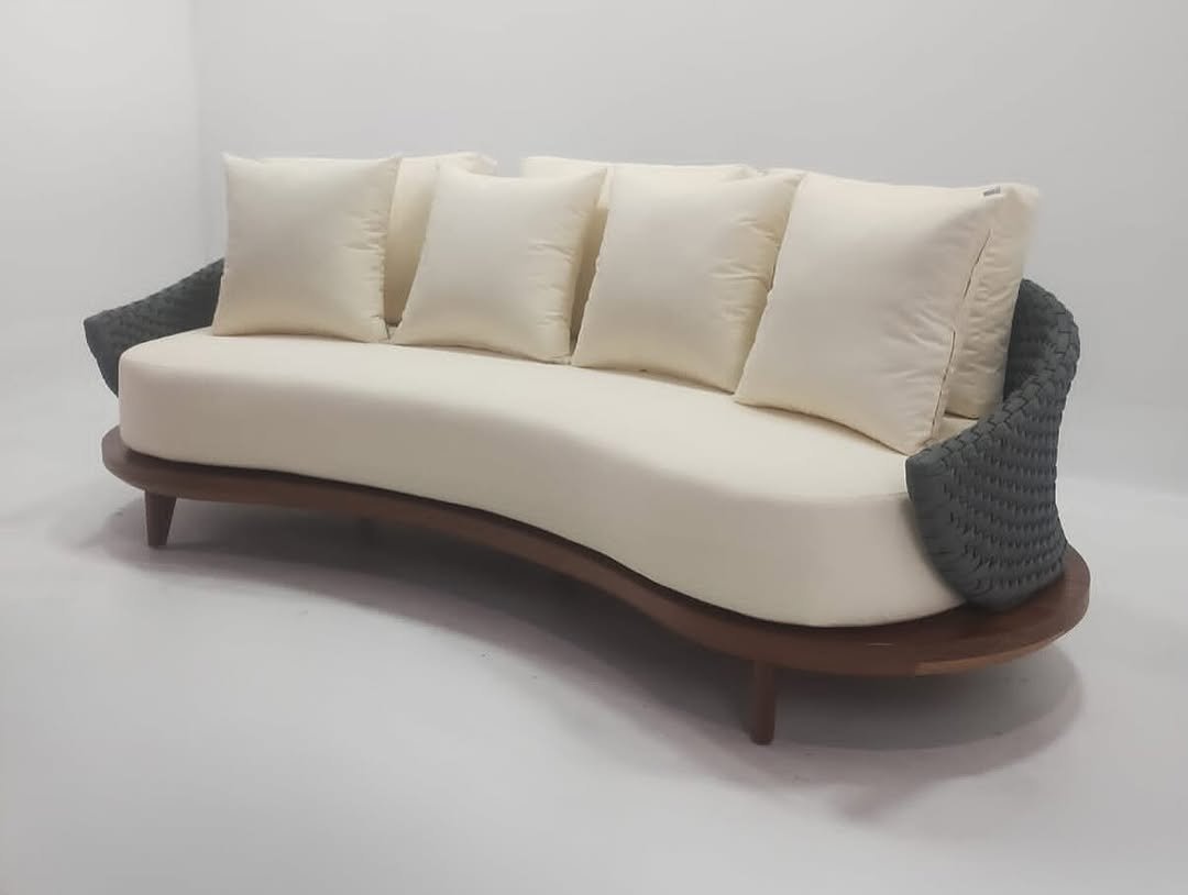 Sofá Orgânico com Almofadas Impermeáveis - Estrutura Alumínio e Corda Náutica