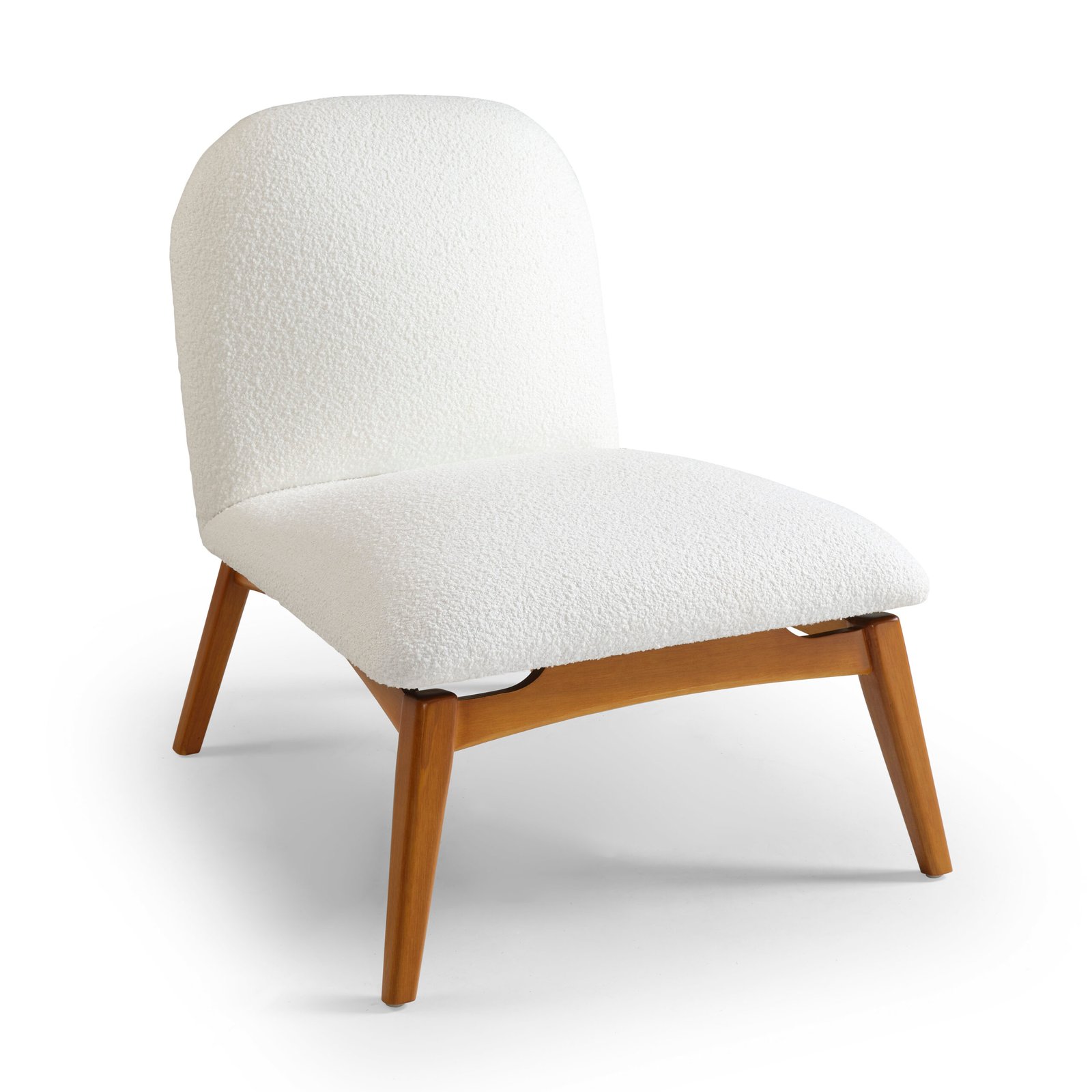 Poltrona Gênova em Tecido Bouclé com Estrutura de Madeira Maciça